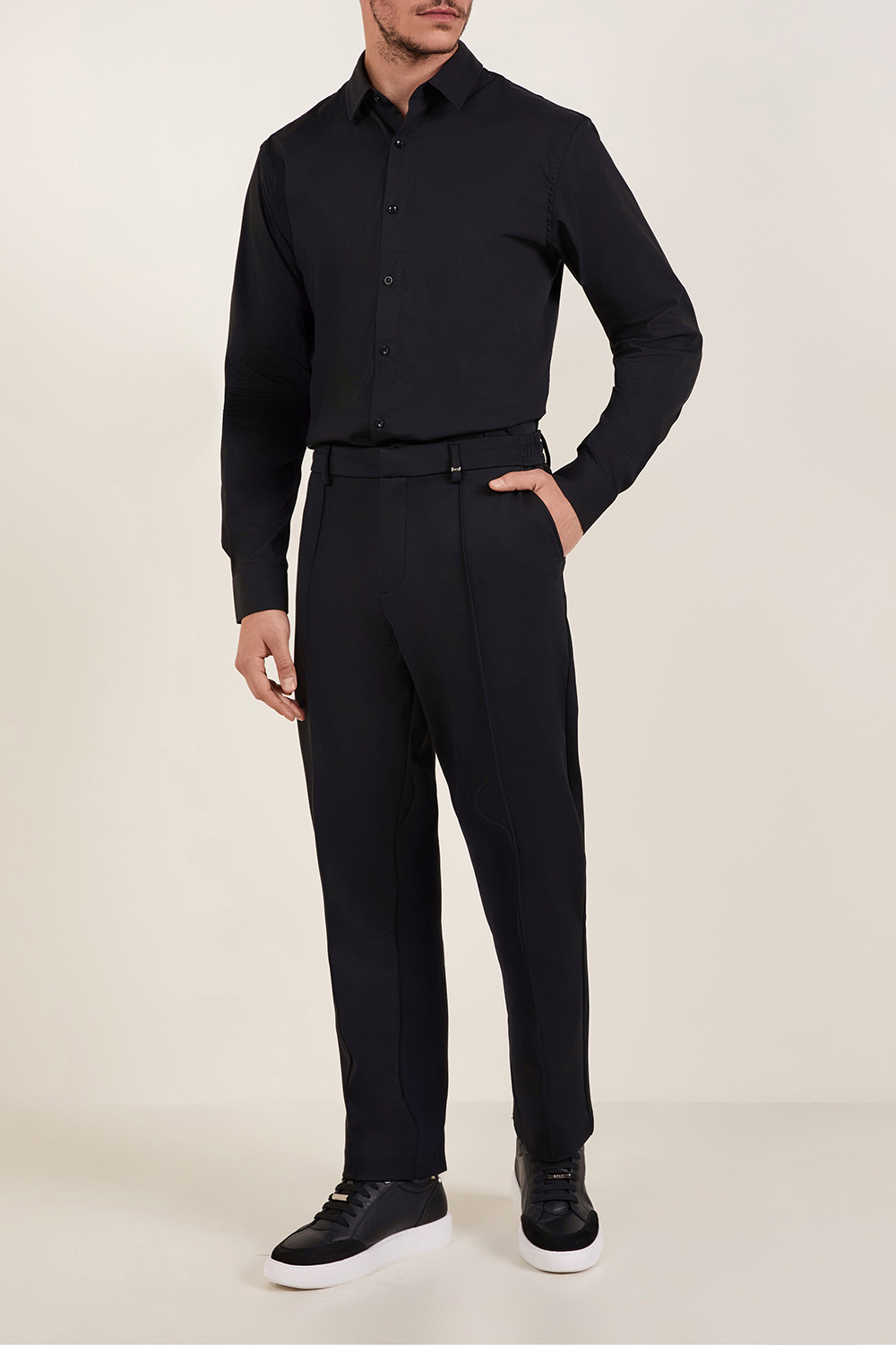 חולצת כפתורים